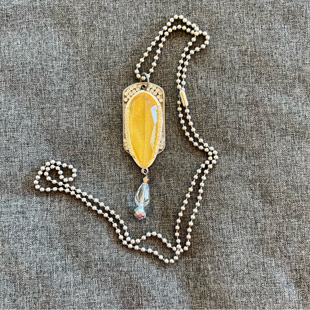 Glammy Tags USA Yellow Glass Sparkle Pendant 30” Long